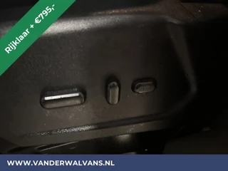 Ford Transit Ford Transit 2.0TDCI 131pk L3H2 Euro6 RIJKLAAR Airco | Camera | Navigatie | Apple Carplay | Android Auto Cruisecontrol, Elektrisch verstelbare bestuurdersstoel, Stoelverwarming, Verwarmde voorruit, Parkeersensoren, Bijrijdersbank, 2500kg trekvermogen - afbeelding nr 18