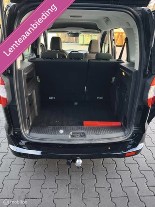 Ford Tourneo Courier Ford Tourneo Courier 1.0 / 2019 / Titanium / New Editions / - afbeelding nr 24