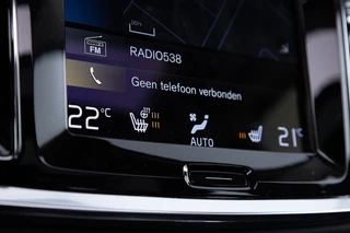 Volvo V60 Volvo V60 Cross Country 2.0 B5 AWD Pro | PANORAMADAK | LEDER ✅ 1e Eigenaar - afbeelding nr 7