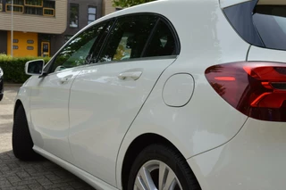 Mercedes-Benz A-Klasse Mercedes A-klasse 160 Ambition AMG Styling/Carplay/Pdc/Mooi! - afbeelding nr 29