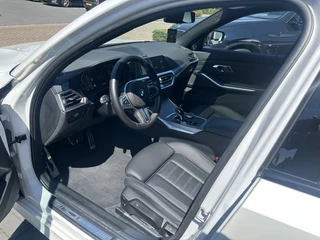 BMW 3 Serie BMW 3 Serie 318i High Executive Dak H&K M-Pakket - afbeelding nr 16
