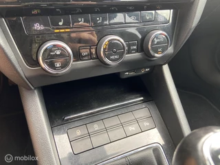 Škoda Octavia Skoda Octavia Combi 1.0 TSI Greentech Ambition Business carplay adaptive cruise - afbeelding nr 33