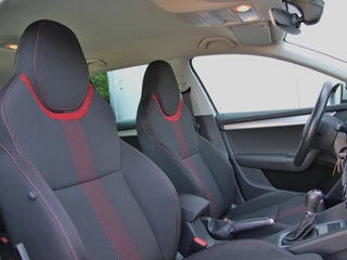 Škoda Octavia Škoda Octavia Combi 1.0 TSI 116pk DSG Style Sport | Kuipstoelen - afbeelding nr 15