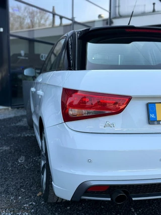 Audi A1 Sportback Audi A1 1.2 TFSI Pro Line Business | Luxe & sportief rijplezier - afbeelding nr 25