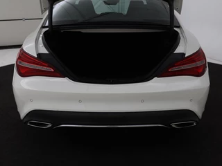Mercedes-Benz CLA Mercedes-Benz CLA-klasse 180 Urban | Stoelverwarming | Sportstoelen |  Navigatie | Park Assist | Full LED | Half leder | Cruise control | Airco | Bluetooth - afbeelding nr 11
