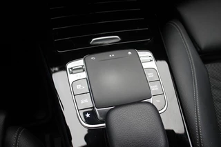 Mercedes-Benz A-Klasse Mercedes-Benz A-Klasse 180 Business Solution Automaat - Camera, Digital Cockpit, Leer - afbeelding nr 28