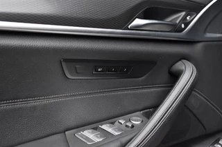 BMW 5 Serie | Laserlight | 20'' Velgen | 360 Camera | Comfort Zetels | Head-Up | - afbeelding nr 24
