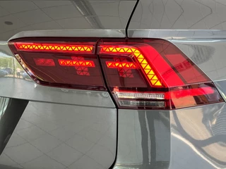 Volkswagen Tiguan Volkswagen Tiguan 1.4 TSI R-LINE Virtual Org NL Auto Dealer Onderhouden - afbeelding nr 27