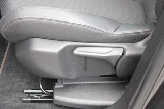 Peugeot 5008 Peugeot 5008 1.2 130PK AUTOMAAT GT | NAVIGATIE | APPLE CARPLAY/ANDROID AUTO | ADAPTIVE CRUISE CONTROL | KEYLESS ENTRY/START | FULL LED KOPLAMPEN | 18