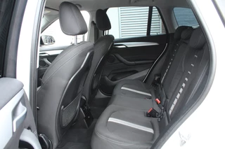 BMW X1 BMW X1 sDrive18i 136pk Centennial Executive AUTOMAAT NL-Auto NAP Clima Cruise Navi PDC 17