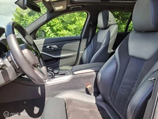 BMW 3 Serie BMW 3-serie Touring 330e M-Sport|Pano|Laser|Head-Up - afbeelding nr 18