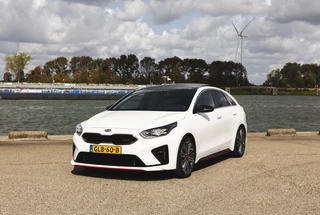 Kia ProCeed 1.6 T-GDI GT UNIEK!