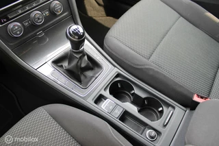 Volkswagen Golf Volkswagen Golf Variant 1.0 TSI Trendline Business, Pdc Voor + achter + Trekhaak, Navi + app Connect, Cruise, Clima, LMV - afbeelding nr 25