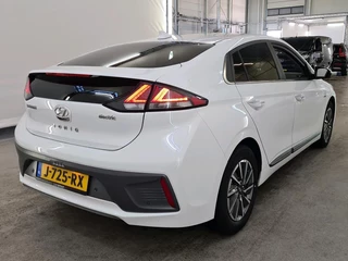 Hyundai IONIQ Hyundai IONIQ Premium EV 38 kWh SOH 100% - afbeelding nr 3