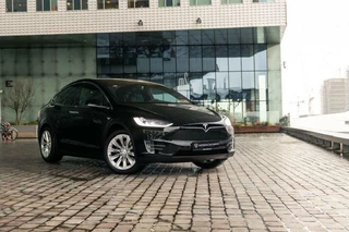 Tesla Model X - 16026595-0