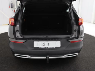 Opel Grandland X Opel Grandland X 1.6 Turbo Hybrid Elegance | Stoelventilatie |  Trekhaak | Leder | 360 Camera | Full LED | Memory | Navigatie | Stoelverwarming | Dodehoek detectie | PHEV - afbeelding nr 12