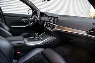 BMW 3 Serie BMW 3-serie 330e Sedan Hybrid | Vol opties | M Sport | Laser | H&K | Head Up | 19 inch | - afbeelding nr 46