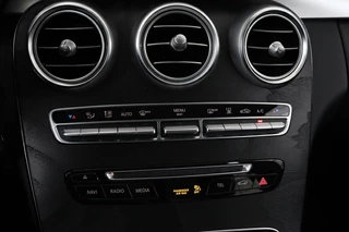 Mercedes-Benz C-Klasse Mercedes-Benz C-klasse 200 CDI Avantgarde | Adaptive cruise | Stoelverwarming | Carplay | Park Assist | Half leder | Navigatie | Dodehoek detectie | Climate control - afbeelding nr 21