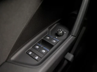 Audi A3 Automaat (APPLE CARPLAY, GROOT NAVI, VIRTUAL COCKPIT, CAMERA, SPORTSTOELEN, LED KOPLAMPEN, GETINT GLAS, ZWART HEMEL, CRUISE, NIEUWSTAAT) - afbeelding nr 24