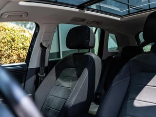 Volkswagen Tiguan Volkswagen Tiguan 1.4 TSI eHybrid R-Line|PANO|ACC|TREKHAAK - afbeelding nr 48