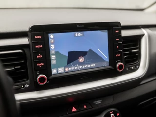 Kia Stonic (APPLE CARPLAY, NAVIGATIE, CAMERA, PARKEERSENSOREN, SPORTSTOELEN, CRUISE, GETINT GLAS, NIEUWE APK, NIEUWSTAAT) - afbeelding nr 23