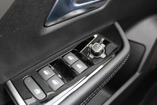 Opel Astra Opel Astra Sports Tourer 1.6 Hybrid Ultimate | Panoramadak | Trekhaak | Memory | Head-Up | HiFi - afbeelding nr 29