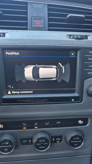 Volkswagen Golf Volkswagen Golf TSI Comfordline DSG Navi PDC Stuurbediening Cruise NAP - afbeelding nr 5