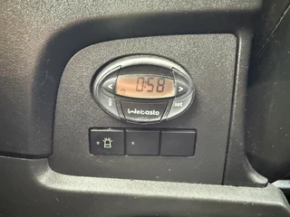Iveco Daily Iveco Daily 35S14 2.3 L3H1 Airco Cruise Control Standkachel Trekhaak Open Laadbak Pritische Lucht geveerde stoel - afbeelding nr 16