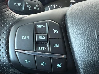 Ford Focus Ford Focus Wagon 1.0 EcoBoost ST Line Business Panorama Trekhaak - afbeelding nr 19