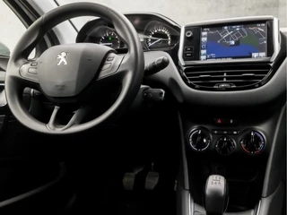 Peugeot 208 (NAVIGATIE, LOGISCH NAP, CRUISE, BLUETOOTH, SPORTSTOELEN, ARMSTEUN, PARKEERSENSOREN, DAB+, NIEUWE APK, TREKHAAK, NIEUWSTAAT) - afbeelding nr 7