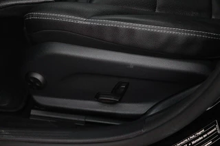 Mercedes-Benz C-Klasse Mercedes-Benz C-klasse 200 Business Solution AMG (PANORAMADAK, SFEERVERLICHTING, NAVIGATIE, CAMERA, STOELVERWARMING) - afbeelding nr 24