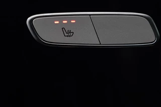 Mercedes-Benz C-Klasse Mercedes-Benz C-klasse 220 CDI AMG | Adaptive cruise | Leder |  Stoelverwarming | Camera | Full LED | Navigatie | Carplay | Park Assist - afbeelding nr 7