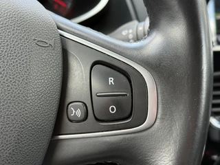 Renault Clio Renault Clio Estate 1.2 TCe Bose Automaat/Led/Navigatie/Cruise/Trekhaak/Camera/R-Link - afbeelding nr 14