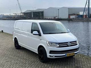 Volkswagen Transporter Volkswagen Transporter 2.0 TDI L2H1 Highline 204pk DSG Trekhaak/LED/Leder/AdaptieveCruise/Camera/Stoelverwarming/20