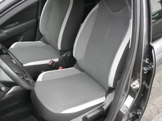 Toyota Aygo Toyota Aygo 1.0 VVT-i x-play 28.000 km! Parkeersensors - afbeelding nr 9
