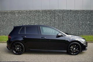 Volkswagen Golf Volkswagen Golf 7.5 R 2.0 TSI | Virtual - DCC - Pretoria - afbeelding nr 19