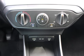 Hyundai i20 Hyundai i20 1.0 T-GDI Comf.Smart Navi/Led/Pdc/Cam/16