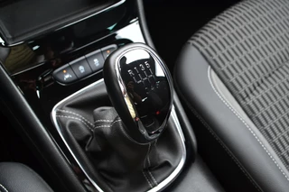 Opel Astra Opel Astra 1.2 Turbo 130PK Design&Tech Camera/LED/ACC - afbeelding nr 31