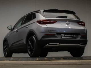 Opel Grandland X Opel Grandland X 1.2 Turbo Ultimate Sport (APPLE CARPLAY,NAVI,CAMERA,LED,SPORTSTOELEN,CRUISE,CLIMATE,DODE HOEk,GETINT,NETTESTAAT) - afbeelding nr 4
