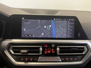 BMW 3 Serie BMW 3-serie Touring 320e M-Sport Aut-8 Panoramadak Adaptive M-Technic Chassis LED Navi Cruise Control PDC VA 19