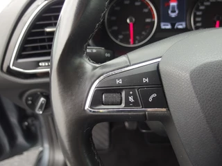 SEAT Leon TREKHAAK / NAVI / CLIMA / CARPLAY / PDC / BLUETOOTH / CRUISE / NL-AUTO - afbeelding nr 21