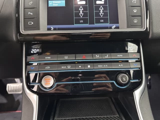 Jaguar XE Jaguar XE 2.0 D R-Sport Aut. *1/2LEATHER | XENON | NAVI-FULLMAP | MERIDIAN-SOUND | SPORT-SEATS | CAMERA | ECC | PDC | CRUISE | 17''ALU* - afbeelding nr 15