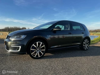 Volkswagen Golf Volkswagen Golf 1.4 TSI GTE - afbeelding nr 2