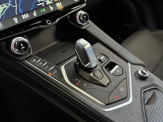 Lynk & Co 01 Lynk & Co 01 ✅ NIEUWE AUTO ✅ / MODEL 2024 STUUR/STOEL VERW. 1.5 261 PK ZWARTE HEMEL 360CAM 4 JAAR GARANTIE PHEV Plug-in Hybrid - afbeelding nr 17