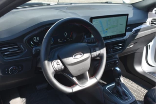 Ford Focus Ford Focus 1.0 EcoBoost Titanium X Business , ST LINE ,PANORAMAK,BOEKJE,NAP EN ONDERHOUDSHISTORIE - afbeelding nr 46