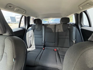Volvo V60 Volvo V60 2.0 B3 Autom. Advantage + Camera + Nav + D -glas + 18 inch Lmv - 2021 - afbeelding nr 22