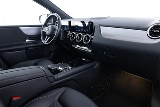 Mercedes-Benz B-Klasse Mercedes-Benz B-Klasse 180 Advantage Automaat | Full LED | Half LEDER | NAVI - afbeelding nr 4