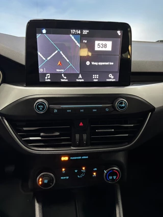 Ford Focus Ford Focus Wagon 1.0 EcoBoost Trend Edition Business Navi | Airco | Cruise | PDC | Trekhaak - afbeelding nr 19