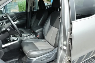Nissan Navara Nissan Navara 2.3 DCI DUBBEL CABINE N-GUARD A/T 5 SITZ 4WD VAN - afbeelding nr 7