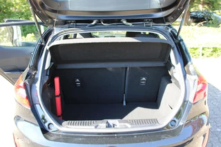 Ford Fiesta Ford Fiesta 1.1 Trend, Navigatiesysteem full map, Parkeersensor achter, Cruise control, Rijstrooksensor met correctie - afbeelding nr 13